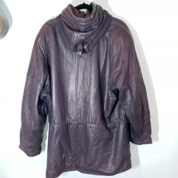 Leather jacket - Picture 11 of 16